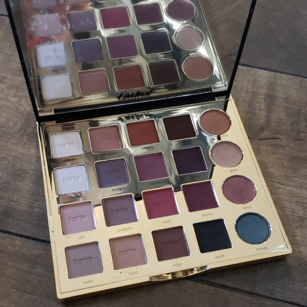 NWT Tarte Tarteist Pro - Picture 1 of 3